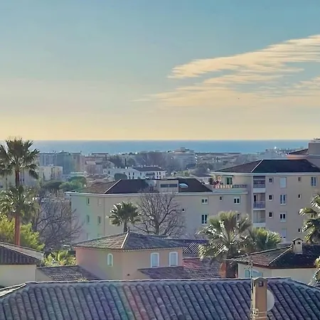 Le Panoramic Yourhosthelper Apartman *