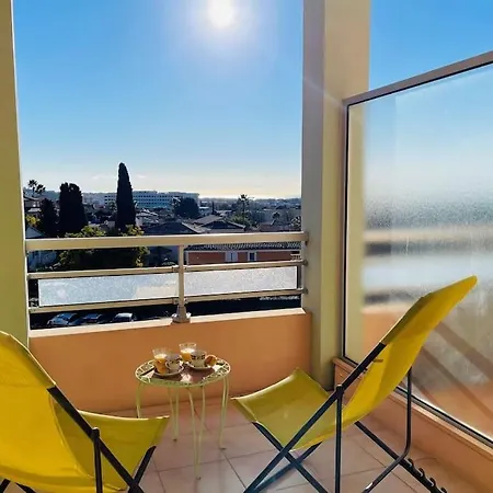 Le Panoramic Yourhosthelper Apartman *